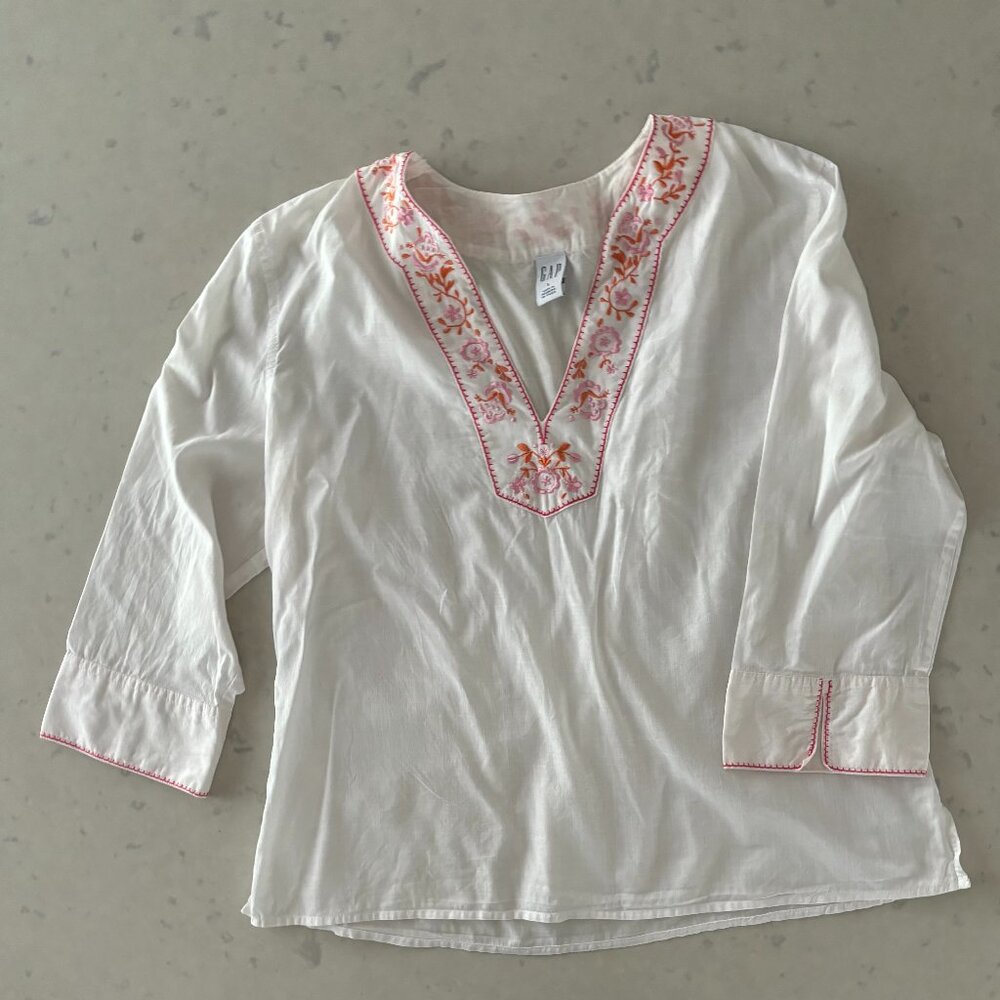 3/4 length embroidered shirt